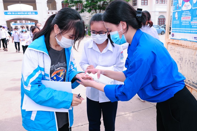 Ninh Bình: Công bố điểm sàn và điểm chuẩn trúng tuyển vào lớp 10 THPT - 2 Ninh Bình: Công bố điểm sàn và điểm chuẩn trúng tuyển vào lớp 10 THPT - 2