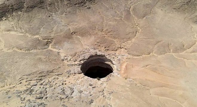 Giếng địa ngục bí ẩn ở Yemen - 1