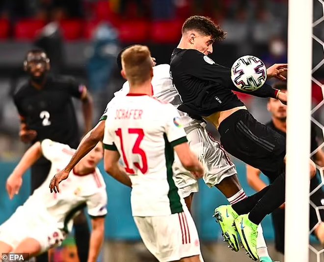 Đội tuyển Hungary ngẩng cao đầu rời Euro 2020 - 8