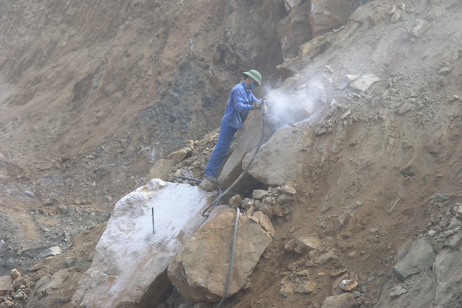 Doanh nghiệp khai thác mỏ đồng lớn nhất Việt Nam bị xử phạt - 1