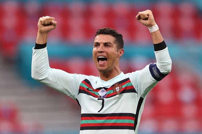 C.Ronaldo lập kỷ lục vĩ đại: Kẻ thách thức giới hạn… - 2