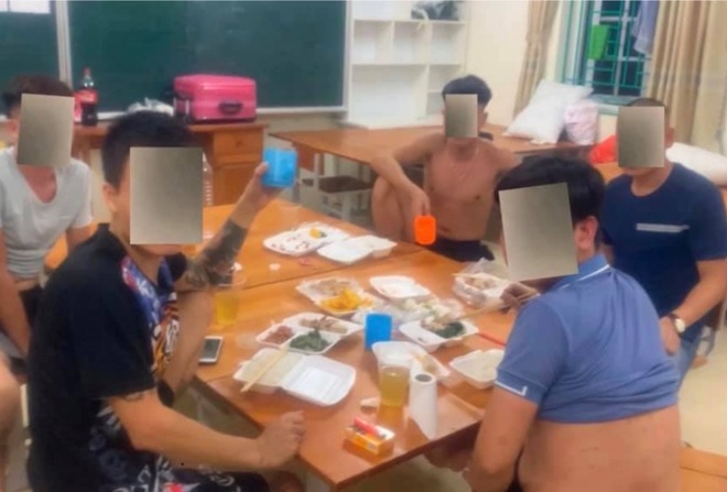 Xử phạt 5 người tụ tập ăn uống trong khu cách ly tập trung ở Bắc Giang - 1 Xử phạt 5 người tụ tập ăn uống trong khu cách ly tập trung ở Bắc Giang - 1