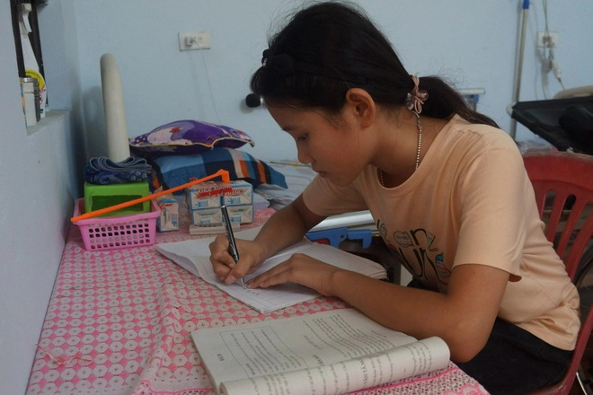 Người đàn ông bất hạnh chết mòn trên xe lăn, thương 2 đứa con tội nghiệp! - 6 Người đàn ông bất hạnh chết mòn trên xe lăn, thương 2 đứa con tội nghiệp! - 6