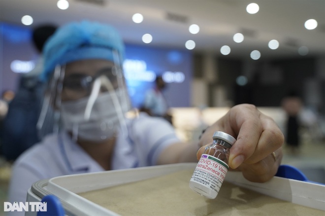 Hơn 400.000 người tại TPHCM được tiêm vắc xin Covid-19 trong 4 ngày - 3