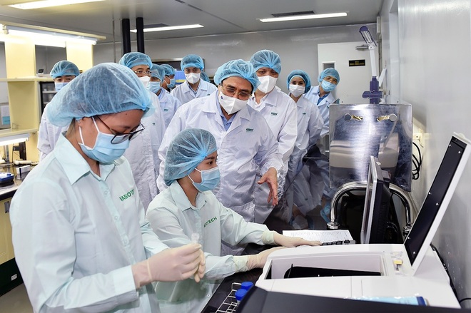Tuần qua: TPHCM là điểm nóng nhất nước về Covid-19, nước rút tiêm vắc xin - 5 Tuần qua: TPHCM là điểm nóng nhất nước về Covid-19, nước rút tiêm vắc xin - 5