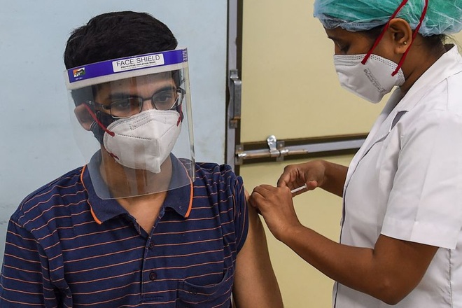 Ấn Độ đau đầu vấn nạn vắc xin Covid-19 giả - 1