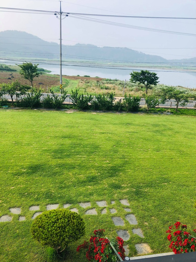 Nhà vườn 2.000m2 giữa cảnh sơn thủy hữu tình của nàng dâu Việt ở Hàn Quốc - 12 Nhà vườn 2.000m2 giữa cảnh sơn thủy hữu tình của nàng dâu Việt ở Hàn Quốc - 12