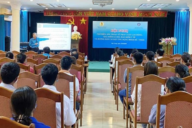 Quảng Ninh: Hơn 100 cán bộ công đoàn cở sở được hướng dẫn cài đặt VssID - 1