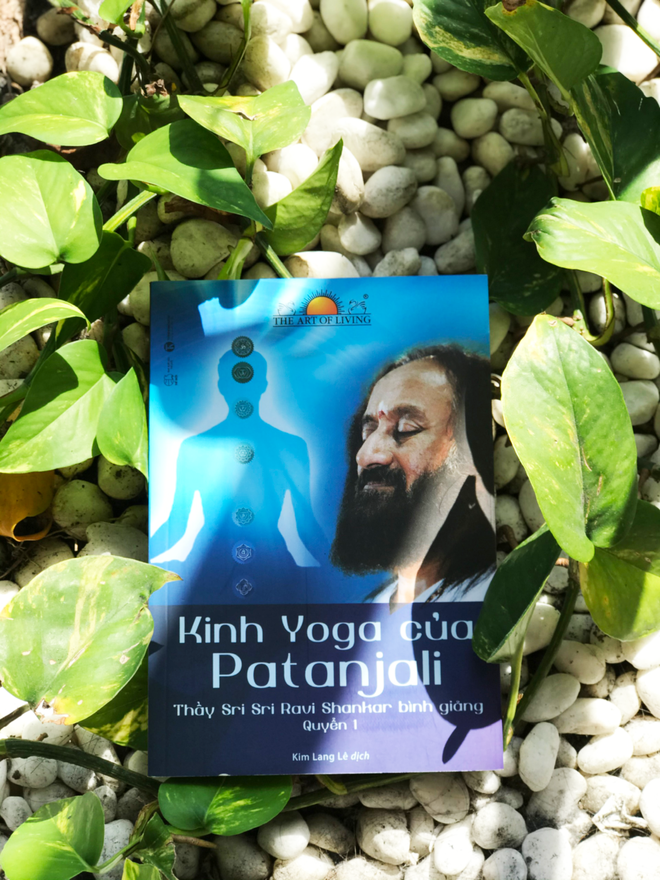 Kinh Yoga của Patanjali - Yêu bản thân qua vẻ đẹp của Yoga - 1