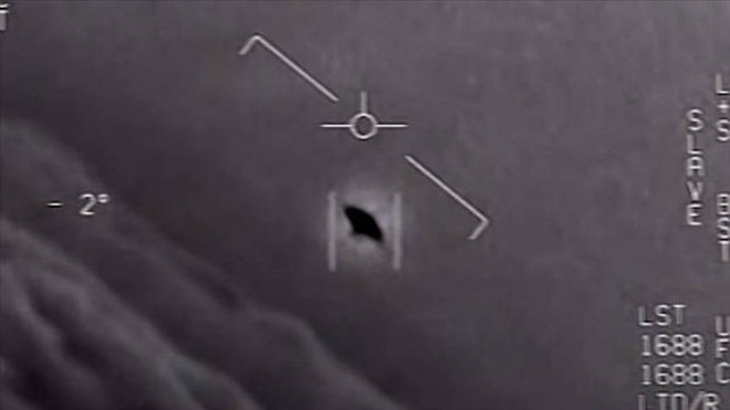 Mỹ giải mật hiếm hoi về UFO - 1