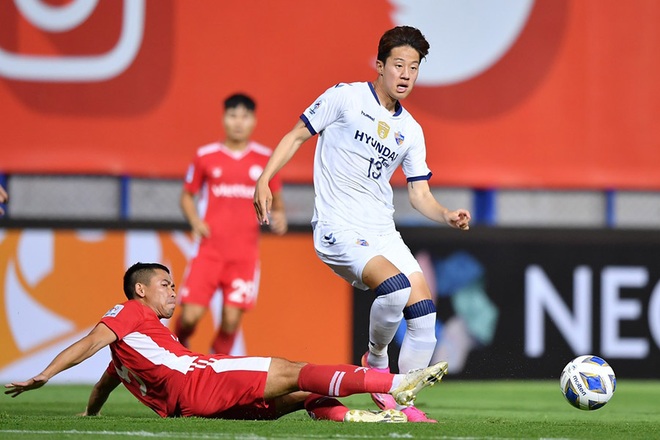 CLB Viettel suýt gây sốc trước Ulsan Hyundai tại AFC Champions League - 5