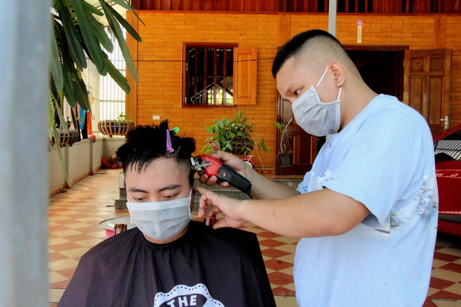 Hà Tĩnh dừng nhiều dịch vụ không thiết yếu để phòng dịch Covid-19 - 1 Hà Tĩnh dừng nhiều dịch vụ không thiết yếu để phòng dịch Covid-19 - 1