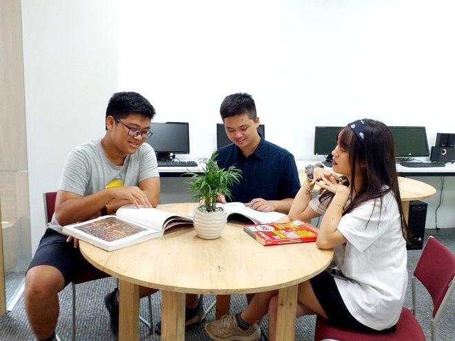 Nam sinh dùng 2 bằng PTTH Việt - Úc xét tuyển vào Học viện Ngoại giao - 2 Nam sinh dùng 2 bằng PTTH Việt - Úc xét tuyển vào Học viện Ngoại giao - 2