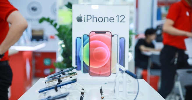 iPhone 12 hàng qua sử dụng bất ngờ tăng giá mạnh - 2