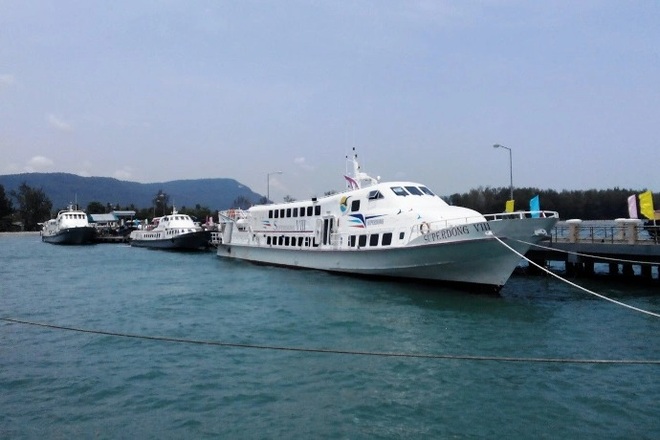 Du khách đến Phú Quốc và Rạch Giá sẽ được test nhanh Covid-19 - 1