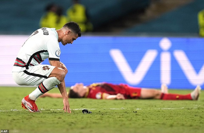 Những khoảnh khắc Bồ Đào Nha cay đắng rời cuộc chơi tại Euro 2020 - 11