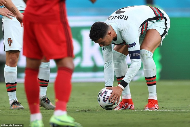 Những khoảnh khắc Bồ Đào Nha cay đắng rời cuộc chơi tại Euro 2020 - 8