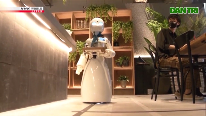 Quán cà phê có dàn nhân viên là robot ở Nhật Bản - 1