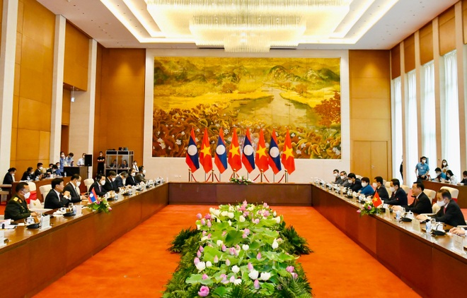 Chủ tịch Quốc hội Vương Đình Huệ hội kiến Tổng Bí thư, Chủ tịch nước Lào - 2
