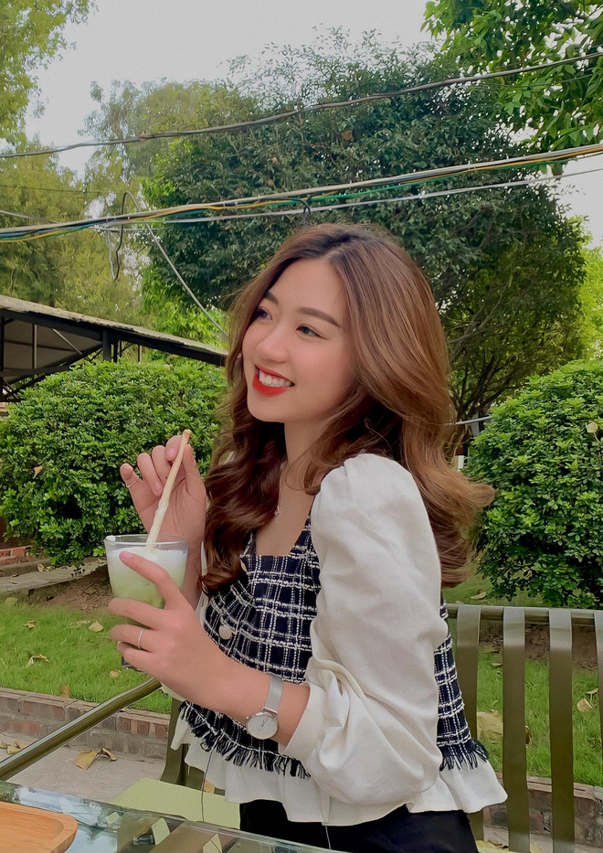 Hot girl báo chí Đặng Thị Hà Vy: Vượt qua trầm cảm để tìm lại chính mình - 1