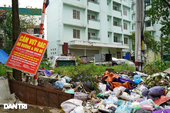Vô vàn người thiếu nhà, nơi có nhà thì bỏ hoang u ám: Vì đâu nên nỗi? - 1 Vô vàn người thiếu nhà, nơi có nhà thì bỏ hoang u ám: Vì đâu nên nỗi? - 1