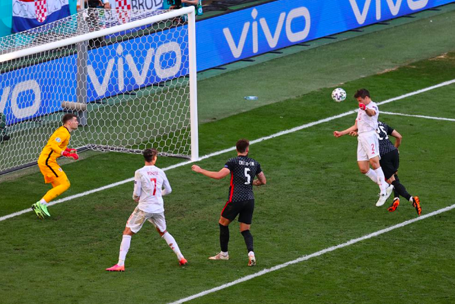 Cảm xúc vỡ òa của Tây Ban Nha sau trận thắng nghẹt thở Croatia - 9