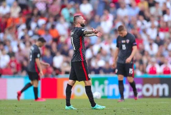 Cảm xúc vỡ òa của Tây Ban Nha sau trận thắng nghẹt thở Croatia - 19