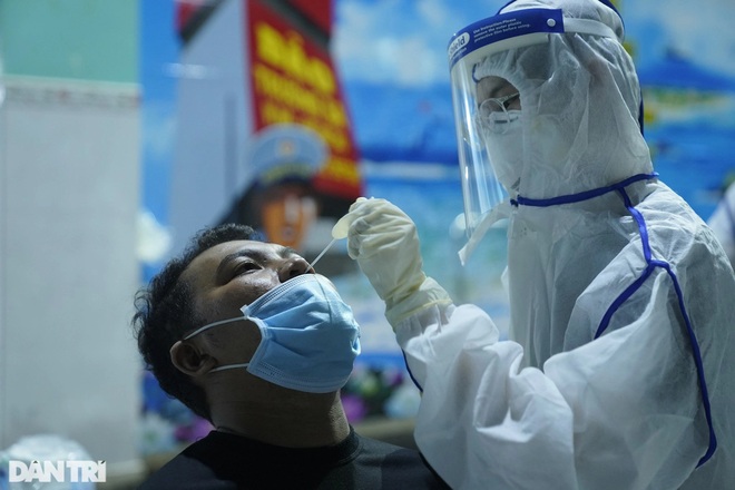 TPHCM: Phát hiện chuỗi lây nhiễm mới gần chợ An Đông, 17 ca dương tính - 1