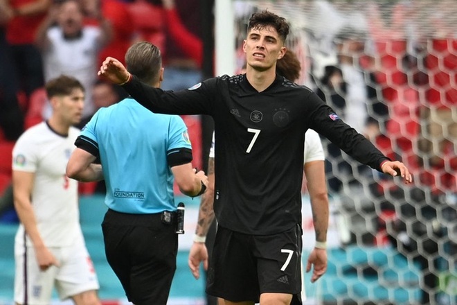 Nỗi thất vọng ê chề của đội tuyển Đức sau khi bị loại ở Euro 2020 - 11