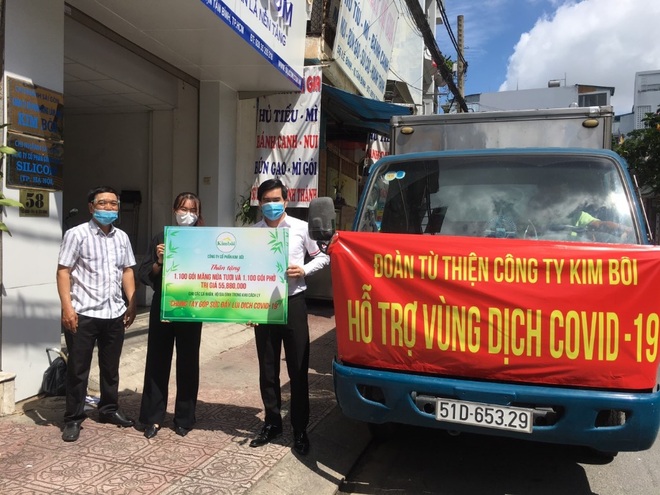 Công ty Cổ phần Kim Bôi triển khai chiến dịch hỗ trợ đồng bào vùng dịch - 4 Công ty Cổ phần Kim Bôi triển khai chiến dịch hỗ trợ đồng bào vùng dịch - 4