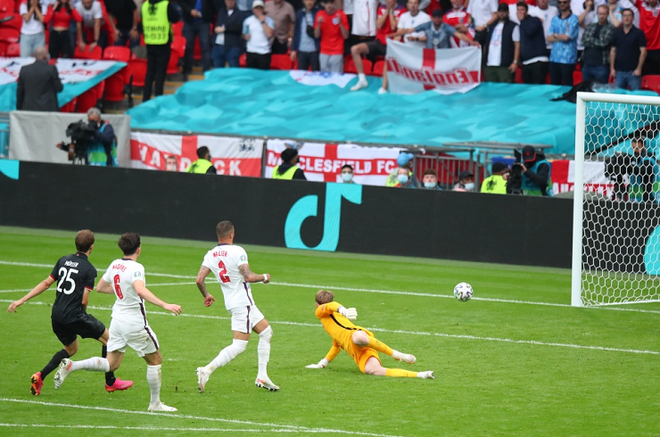 Nỗi thất vọng ê chề của đội tuyển Đức sau khi bị loại ở Euro 2020 - 2