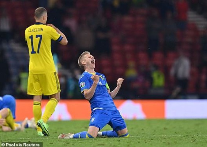 Nước mắt của HLV Shevchenko sau khi Ukraine vào tứ kết Euro 2020 - 16