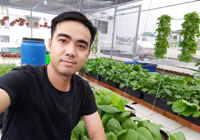 Ông bố 9X chi 80 triệu làm vườn: Rau mơn mởn, cá tung tăng trên sân thượng - 5 Ông bố 9X chi 80 triệu làm vườn: Rau mơn mởn, cá tung tăng trên sân thượng - 5