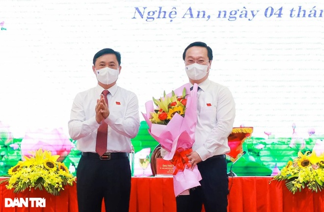 Ông Nguyễn Đức Trung tái đắc cử Chủ tịch UBND tỉnh Nghệ An - 2