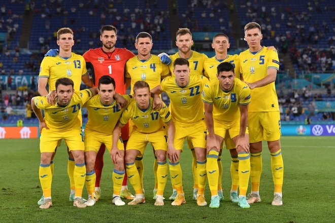 Chống bóng bổng kém, Ukraine thua tan nát trước tuyển Anh - 1