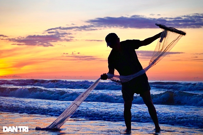 Catch the sunrise on one of the most beautiful beaches in the North - 5