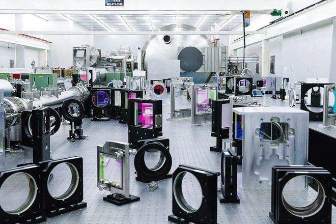 Trung Quốc đạt được bước đột phá, có thể tạo ra laser mạnh nhất thế giới - 1 Trung Quốc đạt được bước đột phá, có thể tạo ra laser mạnh nhất thế giới - 1