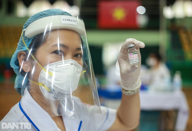 TPHCM giãn cách thêm 14 ngày, yêu cầu người dân ai ở đâu ở yên đấy - 3