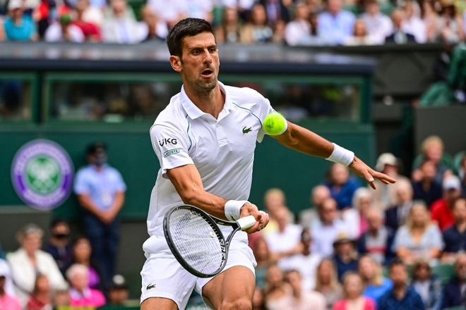 Djokovic, Federer có mặt tại tứ kết Wimbledon 2021 - 1