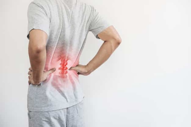 Có những biện pháp phòng ngừa gì để ngăn ngừa đau cột sống thắt lưng ở người trẻ?
