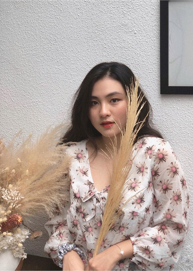 Nét đẹp tự nhiên vô cùng hút mắt của nữ sinh ĐH Tôn Đức Thắng - 8 Nét đẹp tự nhiên vô cùng hút mắt của nữ sinh ĐH Tôn Đức Thắng - 8
