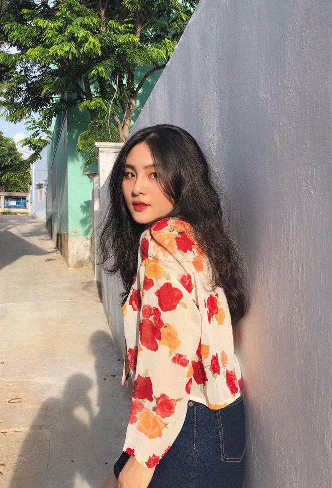 Nét đẹp tự nhiên vô cùng hút mắt của nữ sinh ĐH Tôn Đức Thắng - 12 Nét đẹp tự nhiên vô cùng hút mắt của nữ sinh ĐH Tôn Đức Thắng - 12