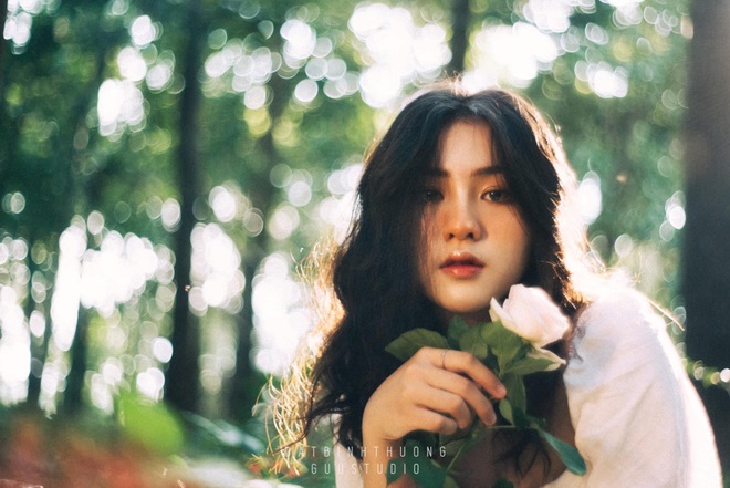 Nét đẹp tự nhiên vô cùng hút mắt của nữ sinh ĐH Tôn Đức Thắng - 13 Nét đẹp tự nhiên vô cùng hút mắt của nữ sinh ĐH Tôn Đức Thắng - 13