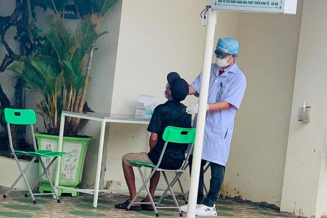 Đắk Lắk: Yêu cầu 2 cơ sở y tế tư nhân tạm ngừng test nhanh SARS-CoV-2 - 3 Đắk Lắk: Yêu cầu 2 cơ sở y tế tư nhân tạm ngừng test nhanh SARS-CoV-2 - 3