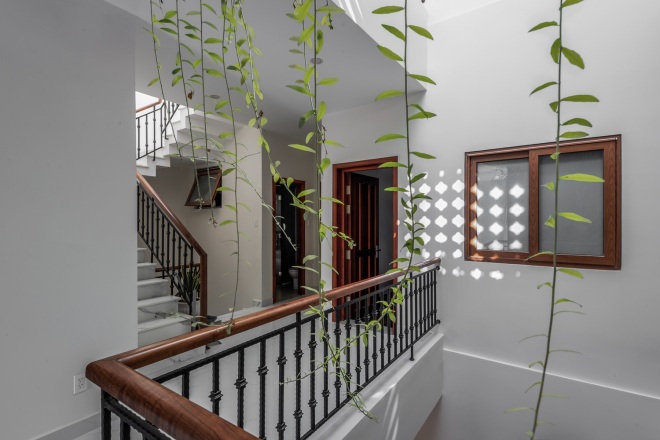 3become1house07 1625735008551 - Gh&eacute;p 3 nh&agrave; ống ri&ecirc;ng biệt th&agrave;nh tư dinh rộng hơn 500 m2 ở S&oacute;c Trăng