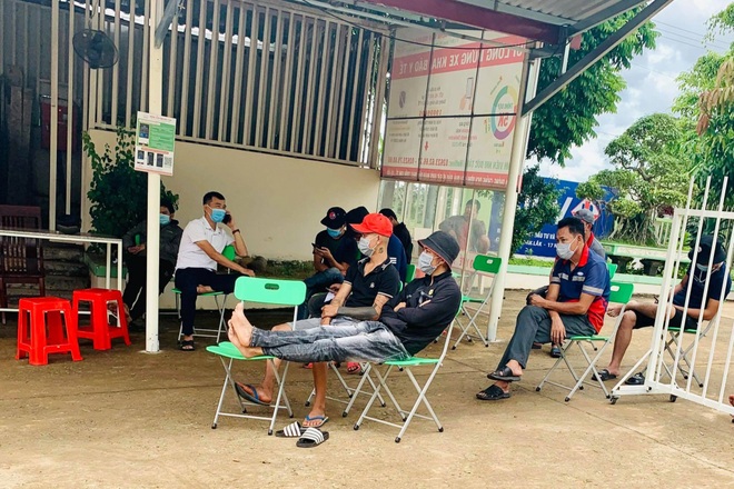 Đắk Lắk: Yêu cầu 2 cơ sở y tế tư nhân tạm ngừng test nhanh SARS-CoV-2 - 1 Đắk Lắk: Yêu cầu 2 cơ sở y tế tư nhân tạm ngừng test nhanh SARS-CoV-2 - 1