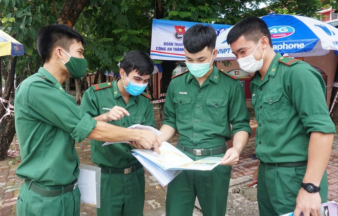 Thí sinh nói: Đề Khoa học Xã hội dễ thở, Khoa học tự nhiên nhiều câu khó - 2