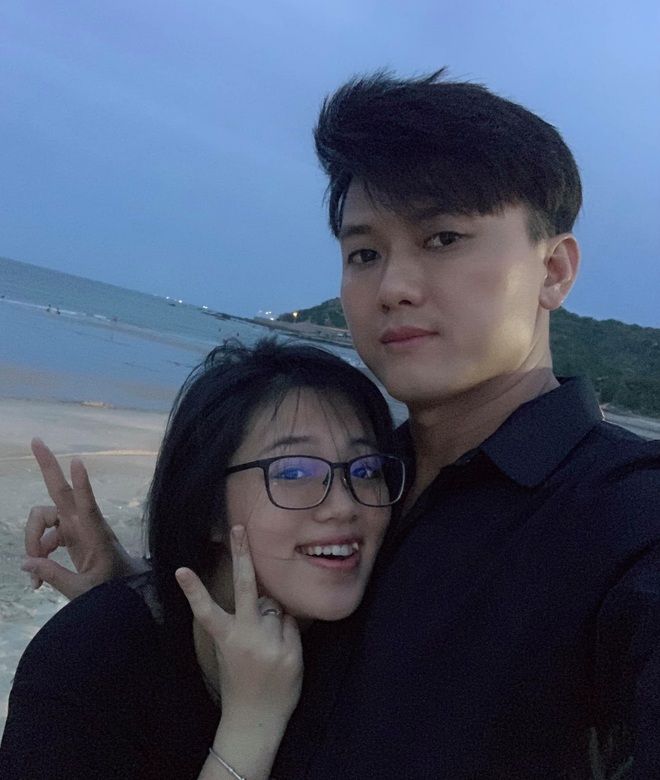 Vợ Quách Ngọc Tuyên chia sẻ lý do đi thi tốt nghiệp sau khi sinh con - 2 Vợ Quách Ngọc Tuyên chia sẻ lý do đi thi tốt nghiệp sau khi sinh con - 2