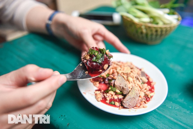 Những món ăn kinh dị nhất Việt Nam khiến khách Tây "khóc thét" Tietcanhngandachenanhdocx1615347585804-1625823532836