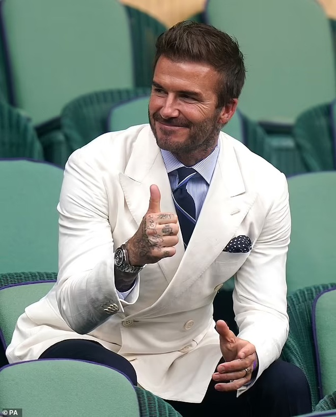 David Beckham Brad Pitt lọt top sao nam mặc đẹp nhất năm 2022